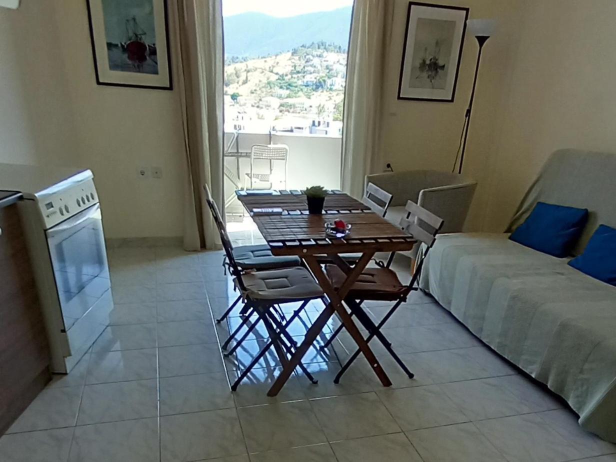 Forest & Sea Apartment Poros Town Екстериор снимка