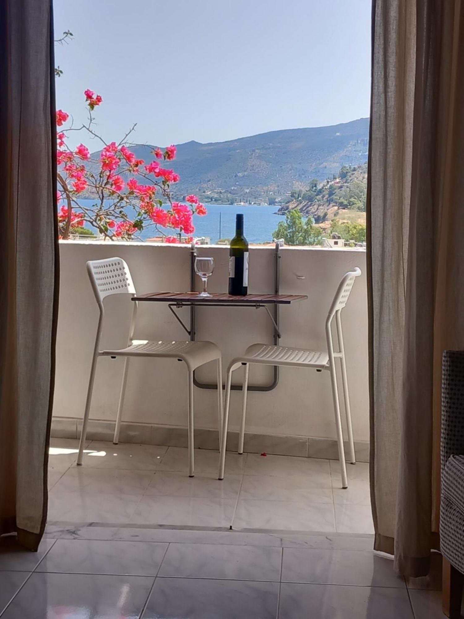 Forest & Sea Apartment Poros Town Стая снимка